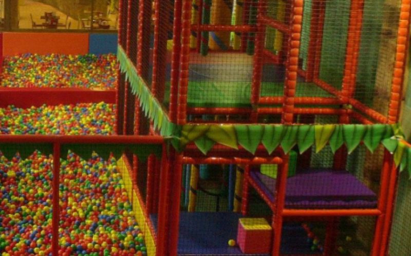 Parque de bolas de varios niveles