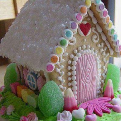 Tarta con forma de casa